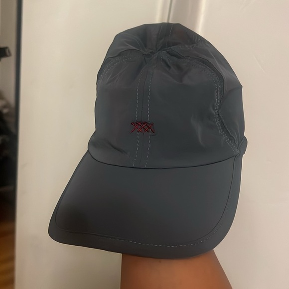 Rhone grey adjustable cap one size with maroon logo on front - Picture 2 of 7